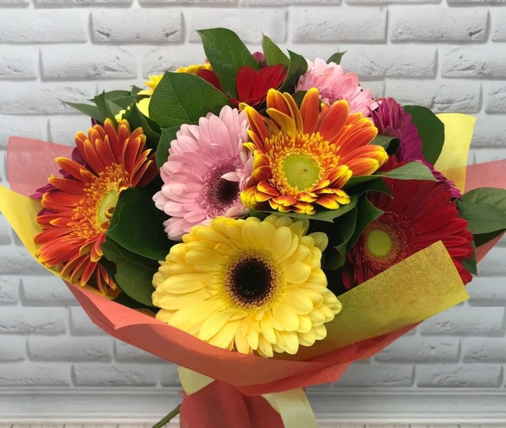 Букет цветов из: Герберы в Морозовке
