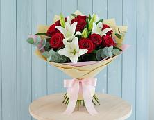 Букет цветов из:  Лилии и Розы в Морозовке