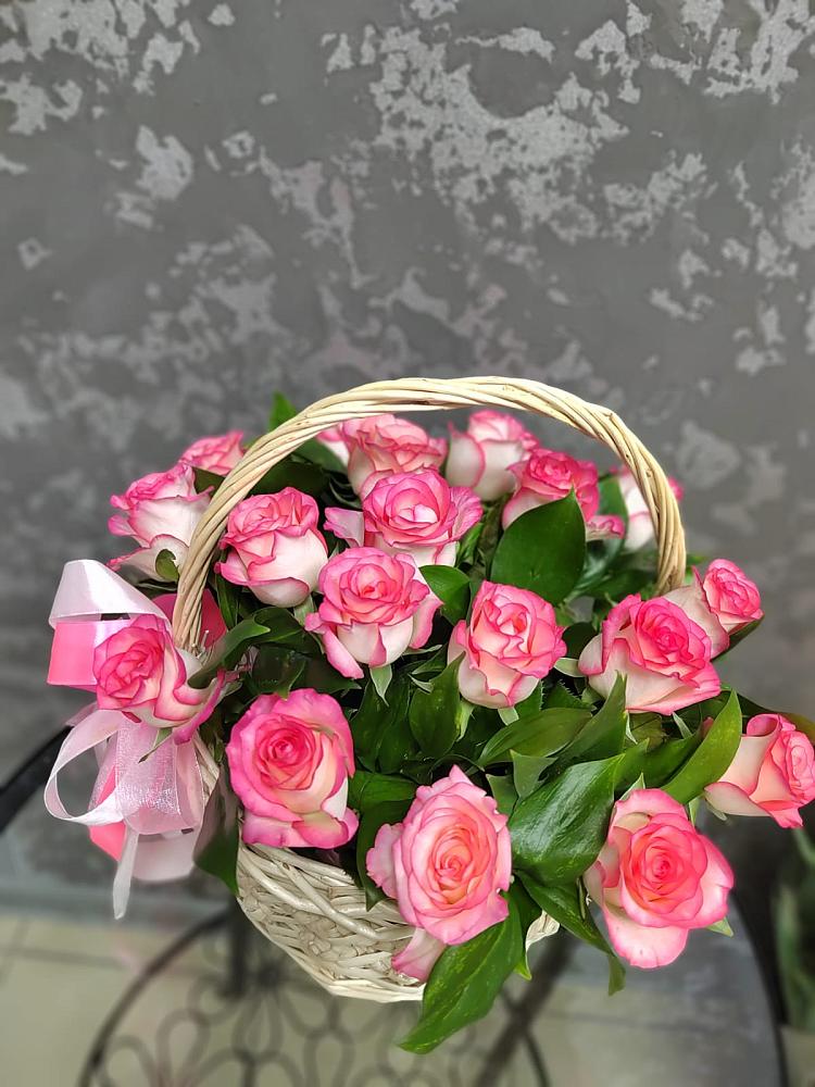 Цветочная композиция из Розы в корзине в Морозовке