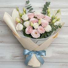 Букет цветов из:  Лизиантусы в Морозовке