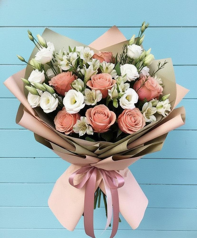 Букет цветов из: Розы, Альстромерии и Лизиантусы в Морозовке