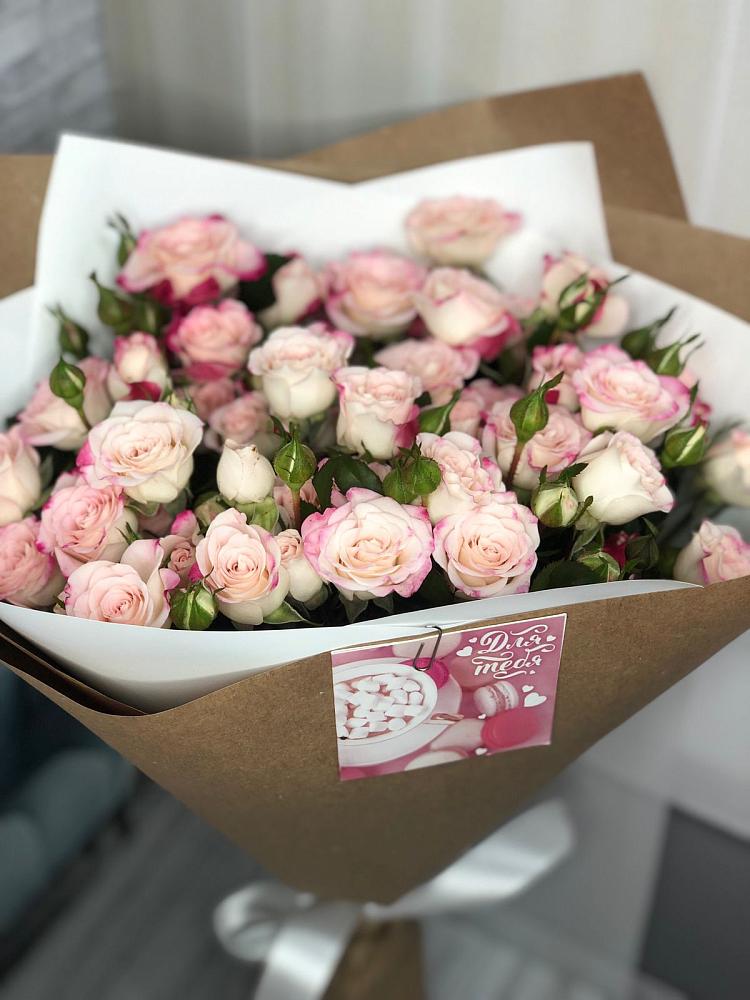 Букет цветов из: Розы в Морозовке