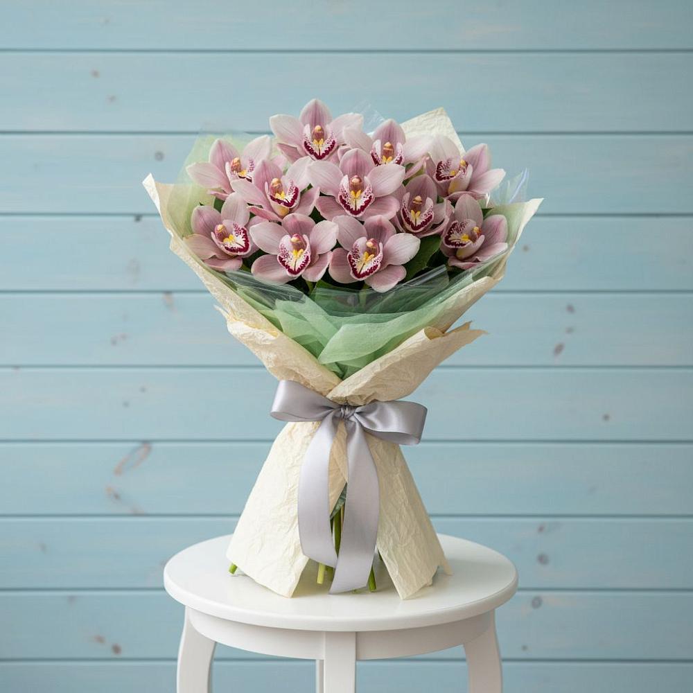 Букет цветов из: Орхидеи и Розы в Морозовке