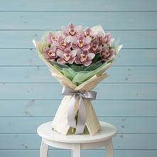 Букет цветов из:  Орхидеи и Розы в Морозовке