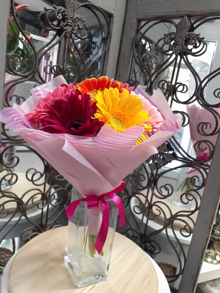 Букет цветов из: Герберы в Морозовке