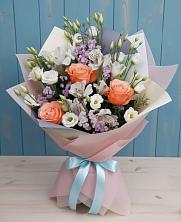 Букет цветов из:  Лизиантусы, Розы, Альстромерии и Гипсофила в Морозовке