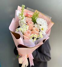 Букет цветов из:  Хризантемы и Розы в Морозовке