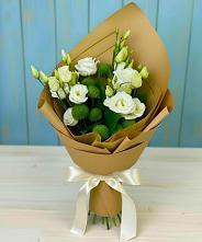 Букет цветов из:  Хризантемы и Лизиантусы в Морозовке