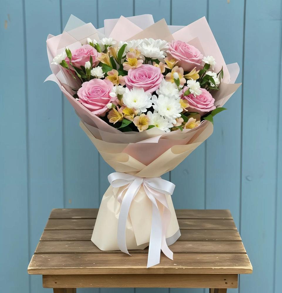 Букет цветов из: Гвоздики, Орхидеи и Розы в Морозовке