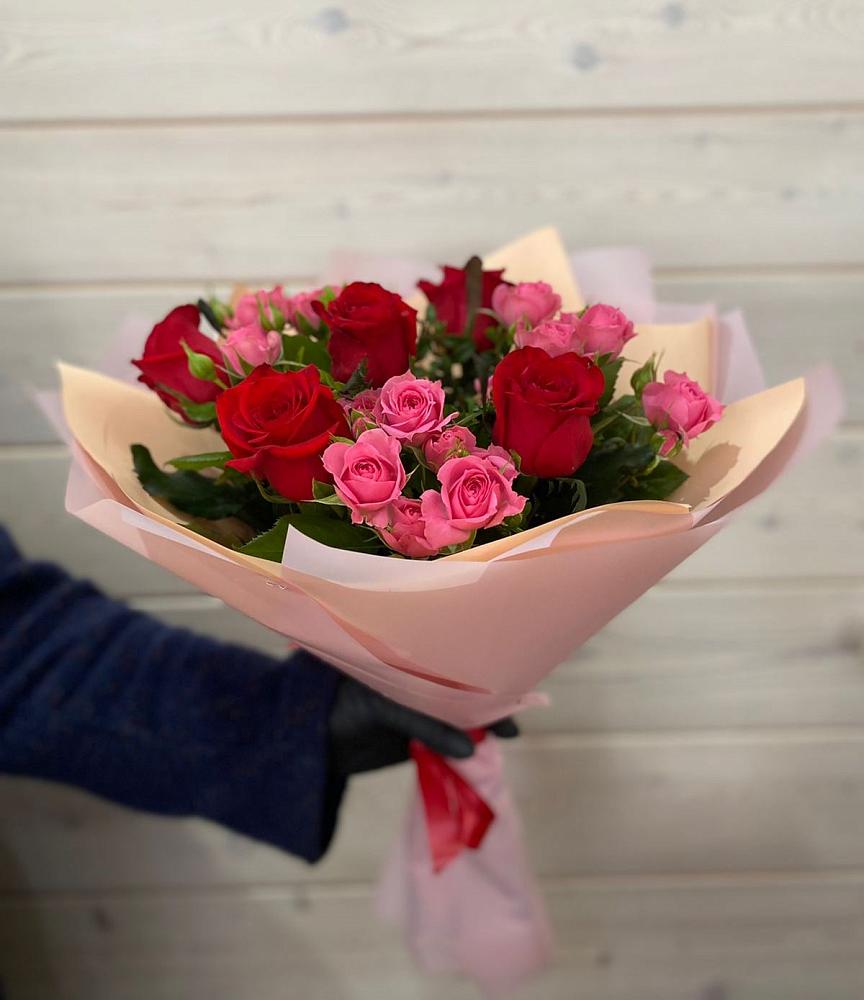 Букет цветов из: Розы в Морозовке