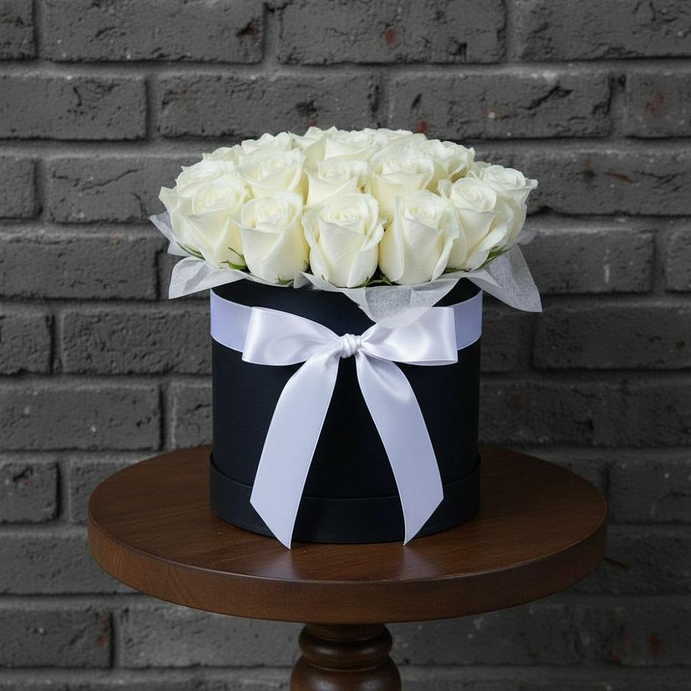 Цветочная композиция из Розы в шляпной коробке в Морозовке