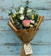 Букет цветов из:  Розы и Лизиантусы в Морозовке