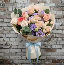 Букет цветов из:  Розы, Лизиантусы и Гвоздики в Морозовке
